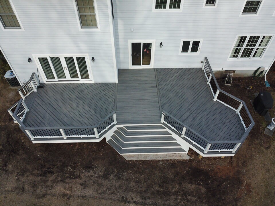 Trex Deck With Stairs & Railing